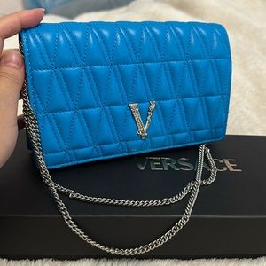Versace❌❌  Virtue Chain Crossbody  Bag